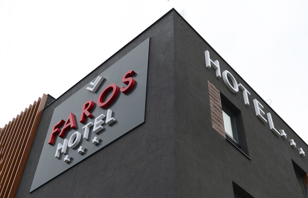 Готель Faros Airport 3*
